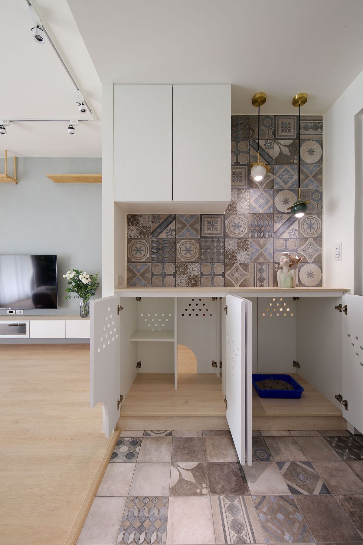 15 歲女生與貓的遊戲場 15 歲女生與貓的遊戲場