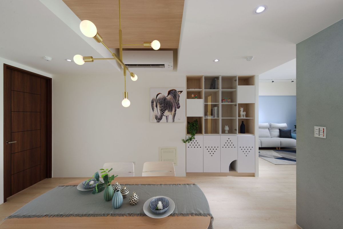 15 歲女生與貓的遊戲場 15 歲女生與貓的遊戲場