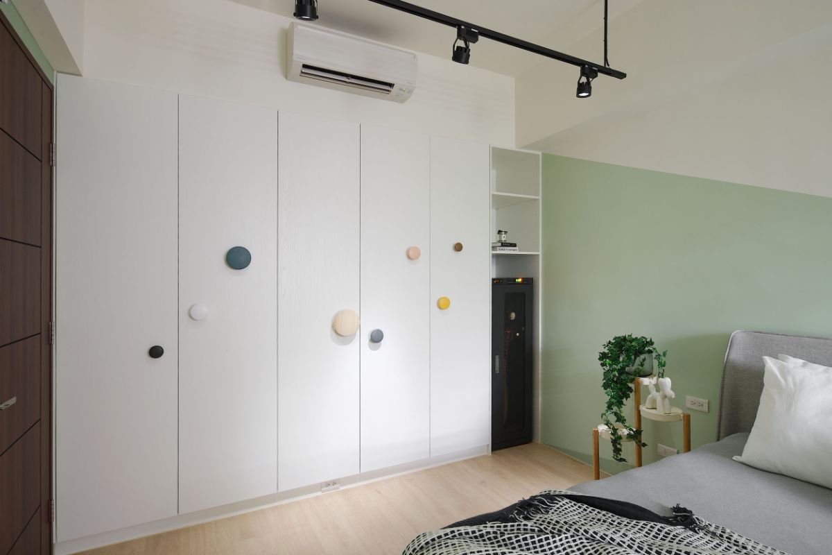 15 歲女生與貓的遊戲場 15 歲女生與貓的遊戲場