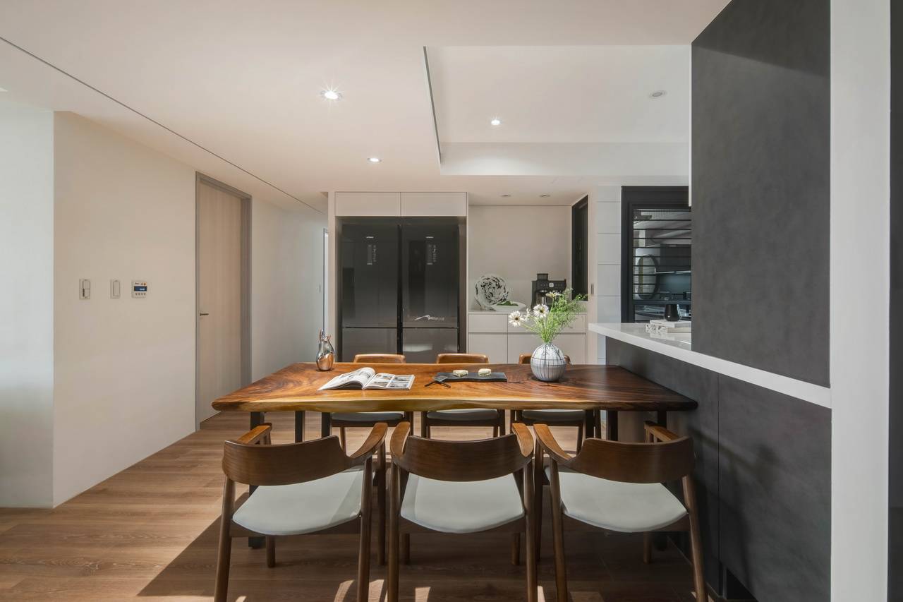 黑白簡約五口之家 黑白簡約五口之家