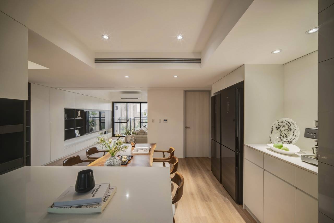 黑白簡約五口之家 黑白簡約五口之家