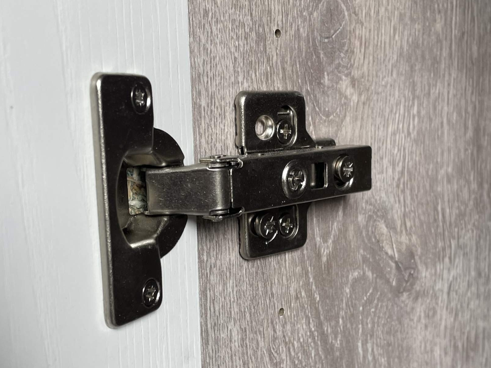 79 萬起_木質調白色曲線住宅