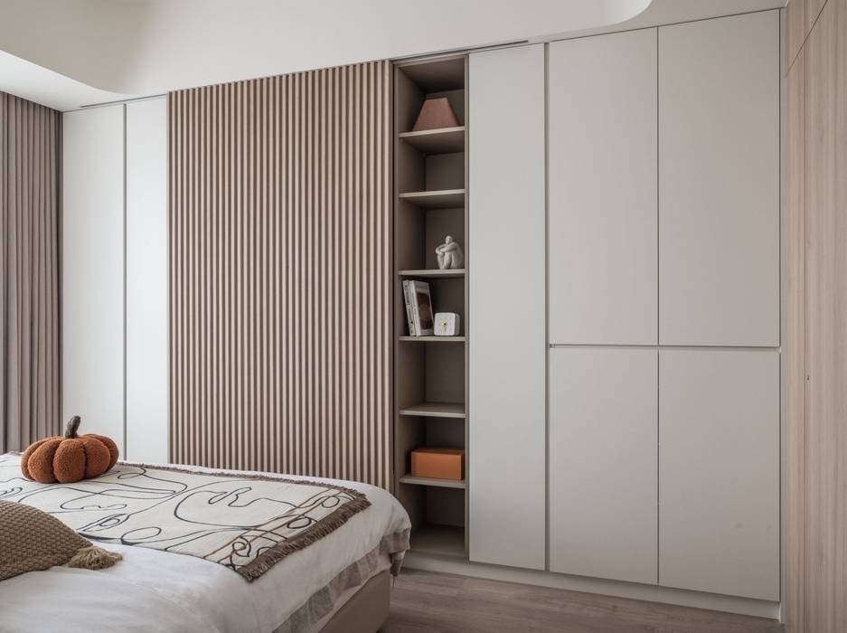 79 萬起_木質調白色曲線住宅